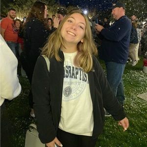 Meet your Posher, Makenzee